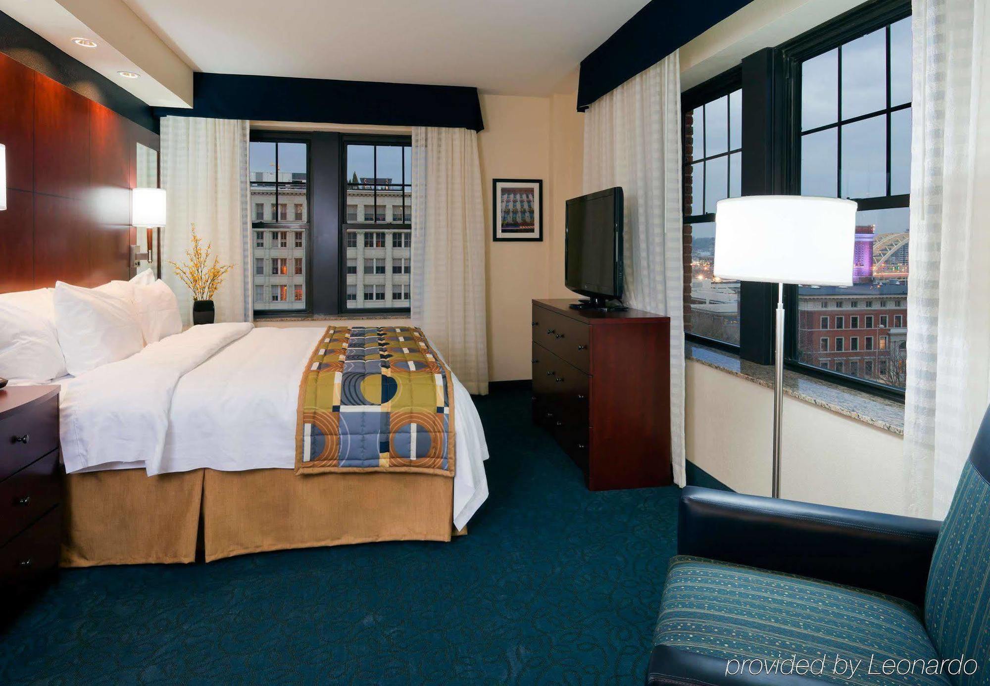 Residence Inn By Marriott Cincinnati Downtown/The Phelps Номер фото